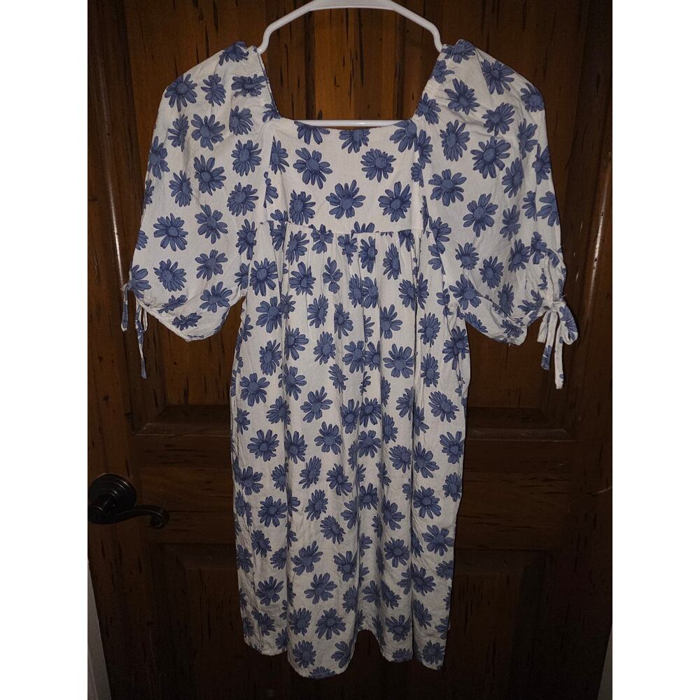 Hayden Girls Floral Print Dress size M